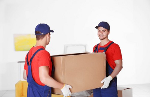A suitable moving truck for flats and homes near Finsbury Park