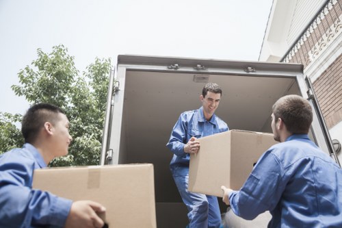 Careful loading support for a man and van move in Finsbury Park
