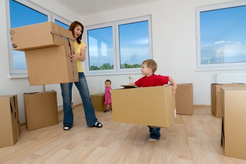 Local household moving service for Finsbury Park residents